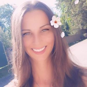 Meet your Posher, Stacy